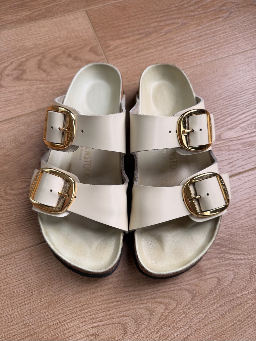 Birkenstock Arizona Big Buckle High Shine Sandals - Size 39/8 US - Ships Fast!